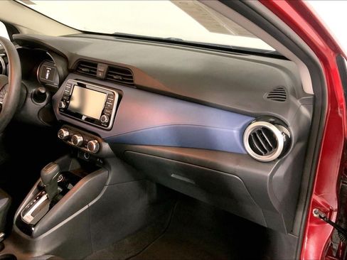Used 2025 Nissan Versa SV FWD image 16