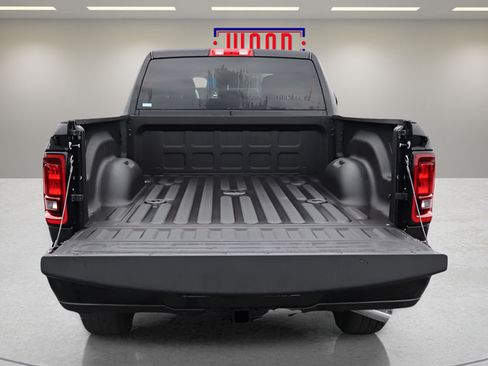 New 2026 RAM 2500 Big Horn AWD/4WD image 10
