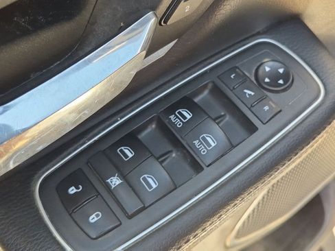 Used 2021 RAM 1500 Laramie w/ Sport Appearance Package AWD/4WD image 15
