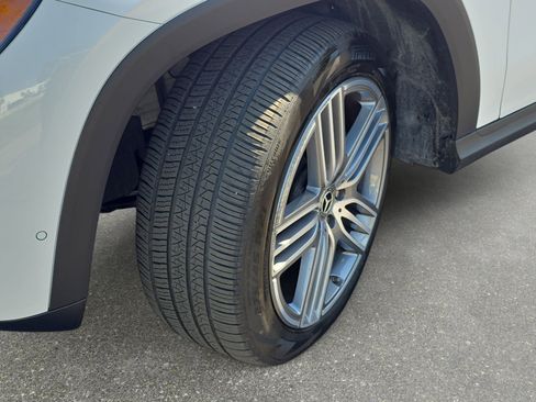 Certified 2025 Mercedes-Benz GLS 450 4MATIC image 31