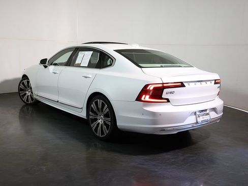 Used 2023 Volvo S90 B6 Plus AWD/4WD image 2