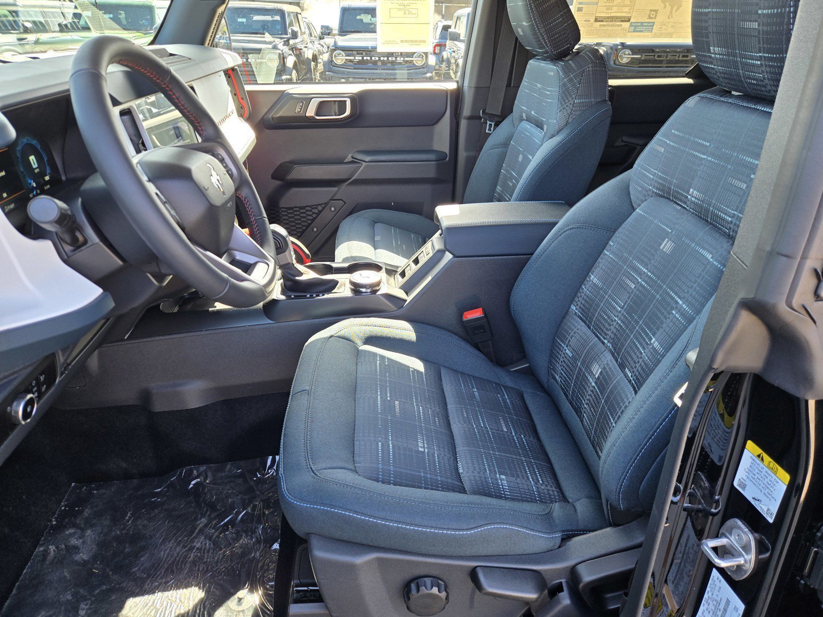 New 2026 Ford Bronco Heritage Edition AWD/4WD image 7