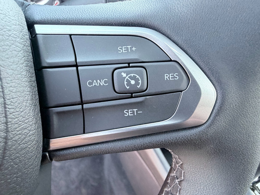New 2026 Jeep Compass Latitude AWD/4WD image 14
