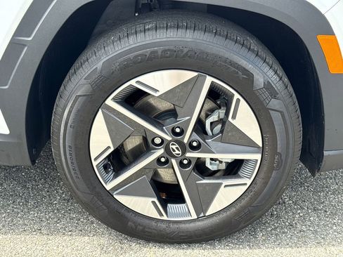 Certified 2025 Hyundai Tucson SEL FWD image 12