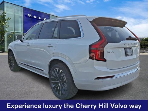 New 2026 Volvo XC90 T8 Plus w/ Protection Package Premier AWD/4WD image 3