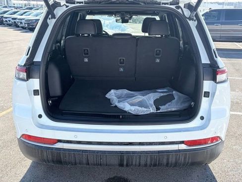 New 2026 Jeep Grand Cherokee Limited image 7