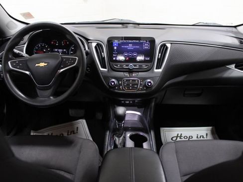 Used 2022 Chevrolet Malibu LT image 26
