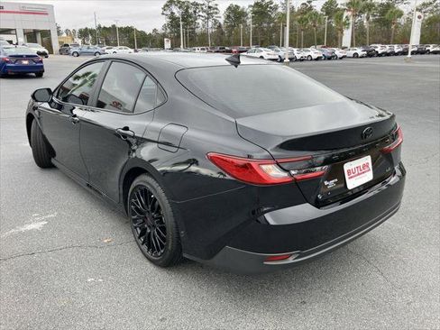 Certified 2025 Toyota Camry LE image 3