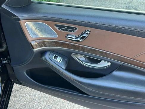 Used 2020 Mercedes-Benz S 560 4MATIC Sedan image 29