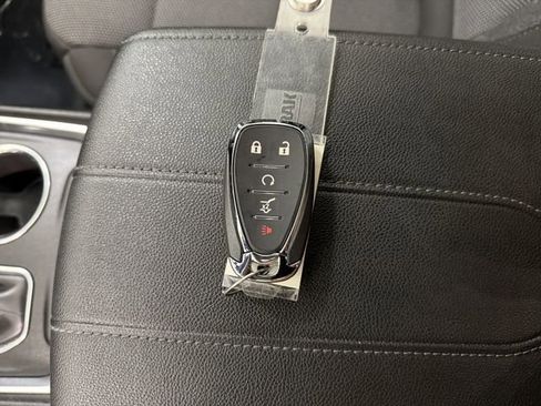 Certified 2023 Chevrolet Traverse LT image 33