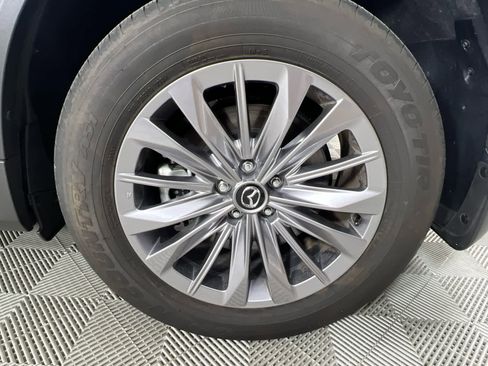 Certified 2025 MAZDA CX-90 Plug-In Hybrid w/ Preferred AWD/4WD image 13