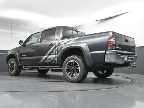 Used 2013 Toyota Tacoma PreRunner image 29