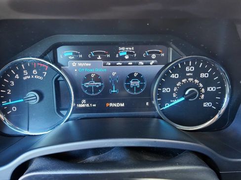 Used 2018 Ford F150 Lariat w/ Equipment Group 502A Luxury image 15