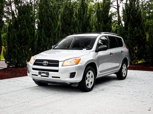 Used 2011 Toyota RAV4 4WD w/ Base L4 Extra Value Pkg image 5