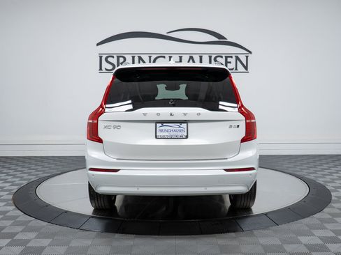 Used 2023 Volvo XC90 B5 Core w/ Protection Package Premier image 6