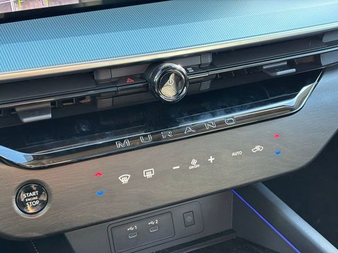 Used 2025 Nissan Murano SL image 21