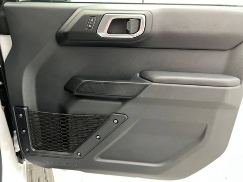 Used 2025 Ford Bronco Outer Banks AWD/4WD image 26