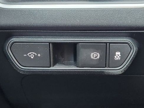 Used 2025 Kia K4 LXS image 19