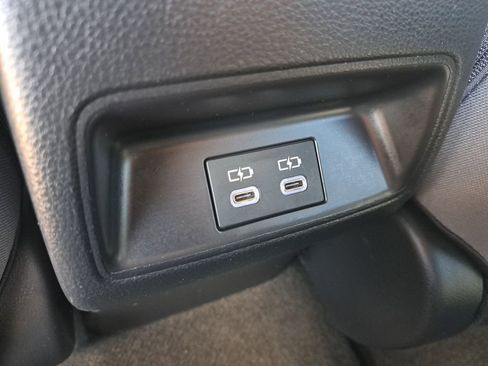 Certified 2023 Toyota Corolla SE image 9