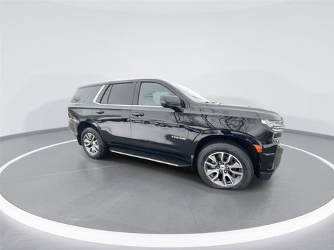 Used 2021 Chevrolet Tahoe LT w/ LT Signature Package image 9