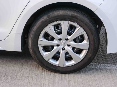 Used 2024 Toyota Corolla LE FWD image 9