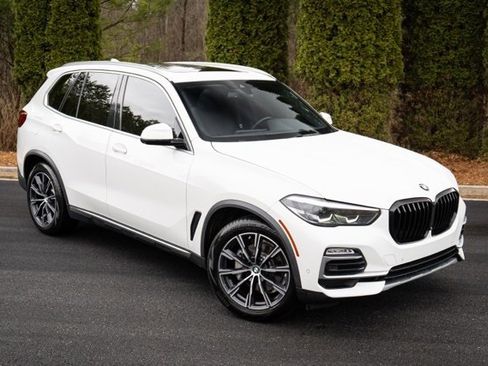 Used 2019 BMW X5 xDrive40i w/ Parking Assistance Package image 6