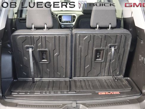 Certified 2023 GMC Acadia SLE w/ Driver Convenience Package image 21