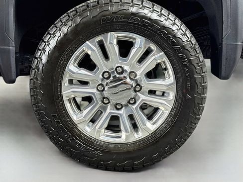 Certified 2022 GMC Sierra 3500 Denali w/ Denali Ultimate Package AWD/4WD image 36