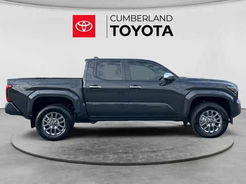 Used 2025 Toyota Tacoma Limited AWD/4WD image 6