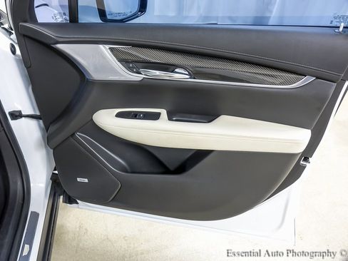 Used 2021 Cadillac XT6 Sport image 27