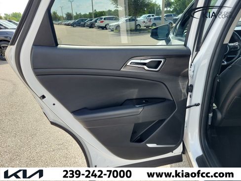 Certified 2023 Kia Sportage EX FWD image 13