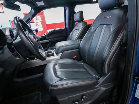 Used 2022 Ford F250 Platinum w/ FX4 Off-Road Package image 12