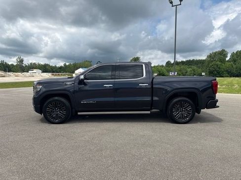 Used 2022 GMC Sierra 1500 Denali Ultimate AWD/4WD image 2