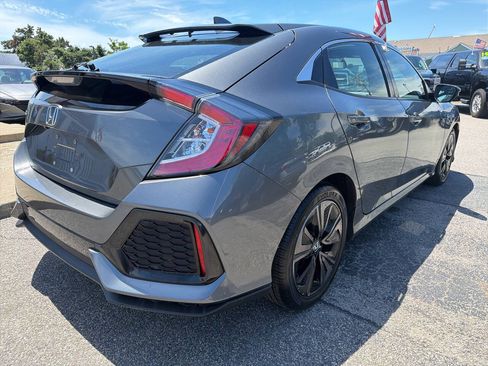 Used 2018 Honda Civic EX image 9
