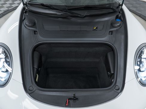 Certified 2019 Porsche 911 Targa 4S image 12