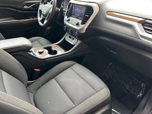 Certified 2022 GMC Acadia SLE image 21