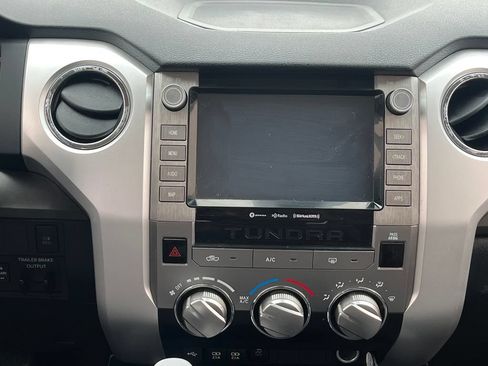 Used 2020 Toyota Tundra SR5 w/ SR5 Upgrade Package RWD image 20