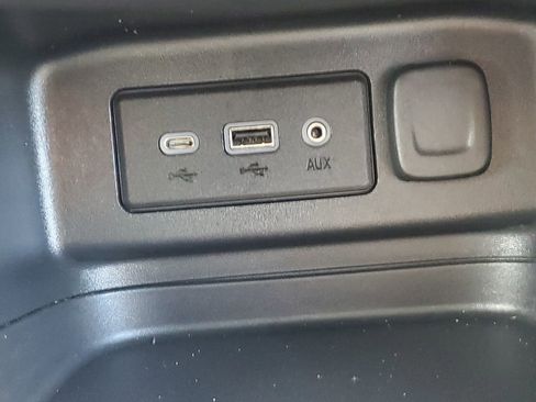 Certified 2023 Chevrolet Equinox LT image 22