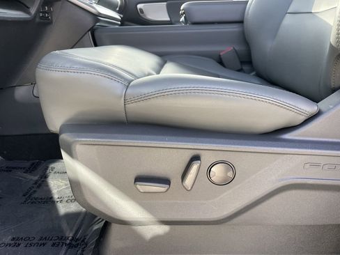 New 2026 Ford Expedition Active RWD image 21