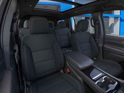 New 2026 Chevrolet Traverse LT image 16