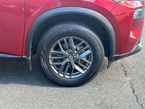 Certified 2021 Nissan Rogue S image 7