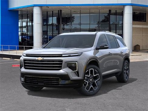 New 2026 Chevrolet Traverse High Country w/ LPO, Floor Liner Package FWD image 6