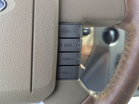 Used 2007 Ford F150 XLT AWD/4WD image 16