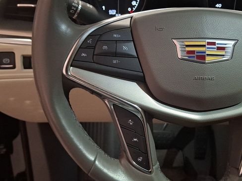 Used 2023 Cadillac XT5 Premium Luxury w/ Technology Package AWD/4WD image 25