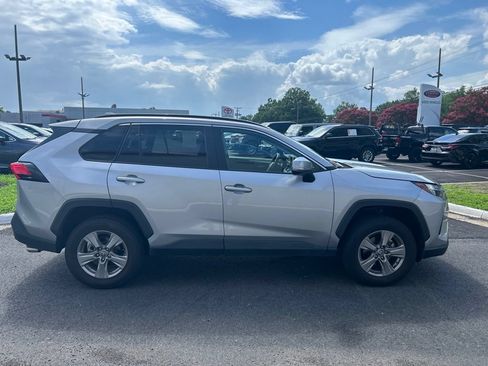 Used 2024 Toyota RAV4 XLE FWD image 2