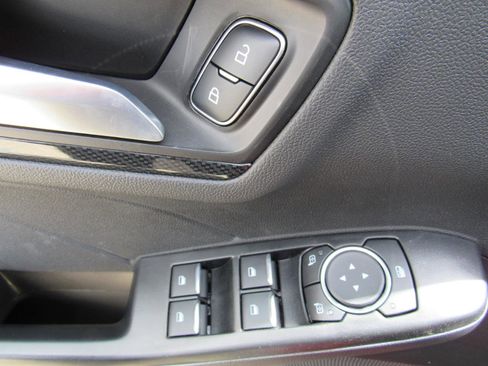 New 2026 Ford Escape ST-Line w/ Tech Pack #1 AWD/4WD image 9