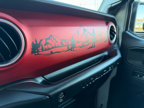 Used 2019 Jeep Wrangler Unlimited Rubicon w/ Dual Top Group image 18