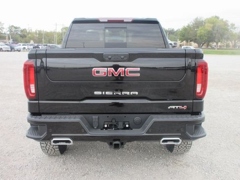 New 2026 GMC Sierra 1500 AT4 w/ AT4 Premium Package image 6