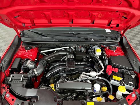 Used 2024 Subaru Crosstrek 2.0i Premium image 32