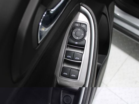 Used 2024 Chevrolet Malibu LT FWD image 36